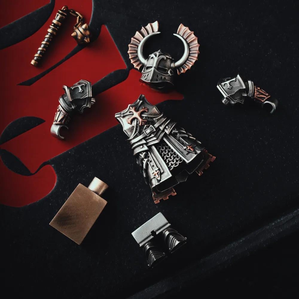 🔥2025 NEW ARRIVAL🔥-Crusader Figurine, Magnetic Action Figure, Metal Model Kit, Medieval Knight Statue