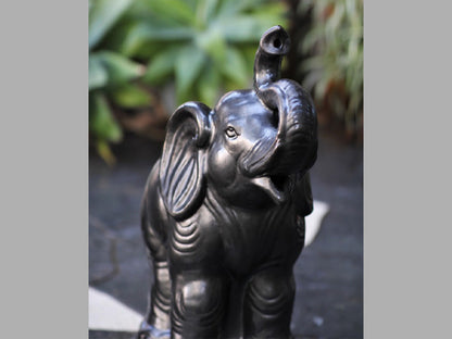 Elephant By Plantatorem